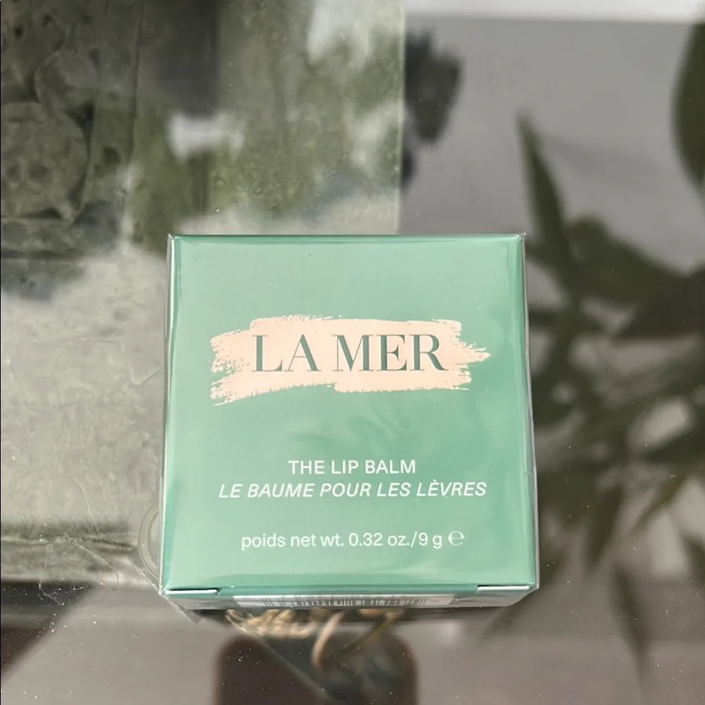La Mer Lip Balm - Picture 1 of 2